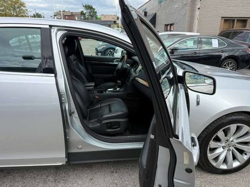 Used 2013 Lincoln MKS image 13