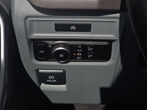 Used 2025 Ford F150 XLT w/ Equipment Group 301A Standard image 23