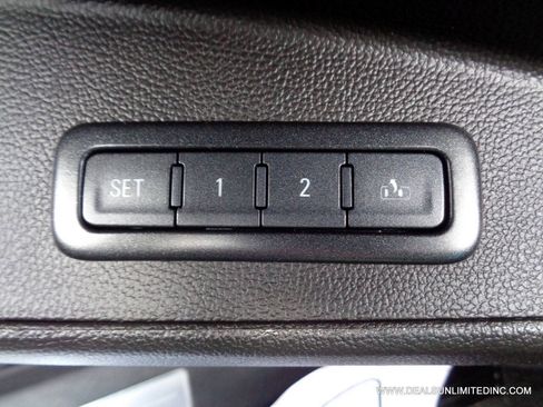 Used 2017 Chevrolet Tahoe LT AWD/4WD image 11