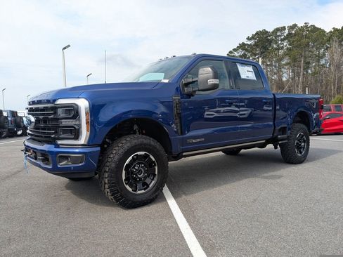 New 2026 Ford F250 Platinum w/ Tremor Off-Road Package AWD/4WD image 6