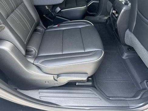 Used 2026 Buick Enclave Avenir w/ Super Cruise Package AWD/4WD image 24