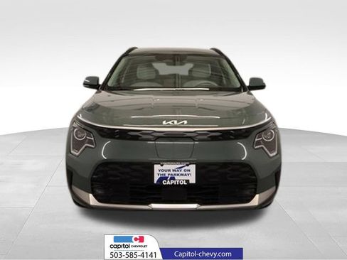 Used 2023 Kia Niro Wind w/ Wind Preserve Package FWD image 7
