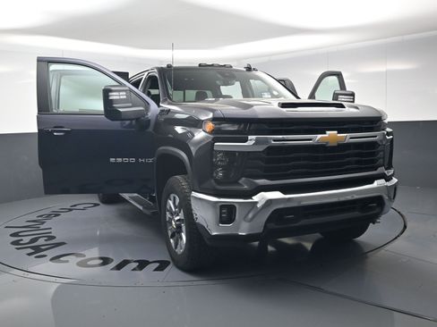 Used 2024 Chevrolet Silverado 2500 LT w/ All Star Edition AWD/4WD image 25