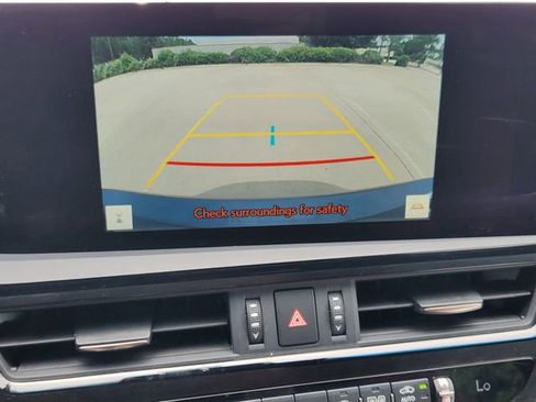 Used 2023 Lexus ES 350 F Sport w/ Accessory Package (Z2) image 15