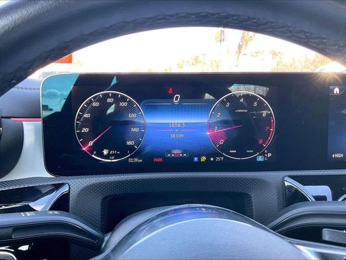 Used 2025 Mercedes-Benz CLA 250 4MATIC image 24