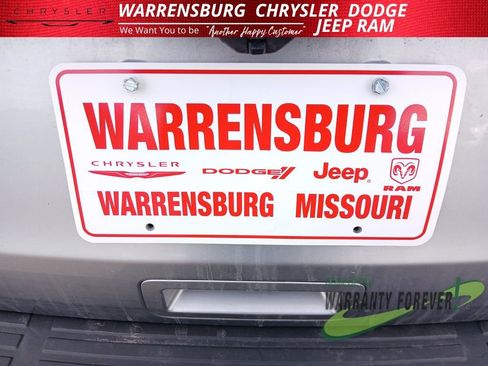 Used 2024 Ford Expedition XLT image 33