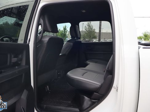 Used 2024 RAM 3500 Tradesman w/ Chrome Appearance Group AWD/4WD image 25