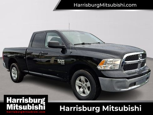 Used 2024 RAM 1500 Classic SLT AWD/4WD image 1