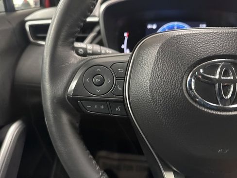 Certified 2024 Toyota Corolla Cross XLE image 22