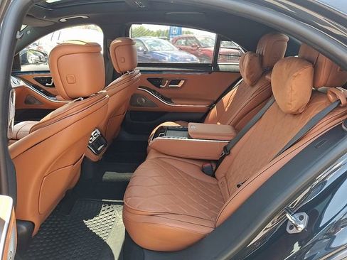 Used 2021 Mercedes-Benz S 580 4MATIC Sedan w/ AMG Line image 10