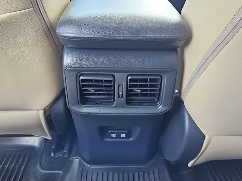 Certified 2021 Toyota RAV4 XLE w/ Convenience Package FWD image 10