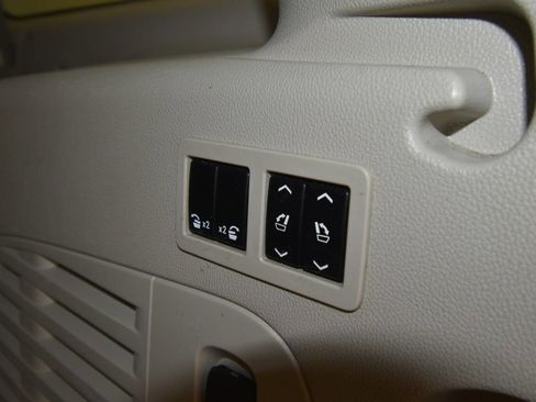 Used 2019 GMC Yukon XL Denali w/ Denali Ultimate Package image 41