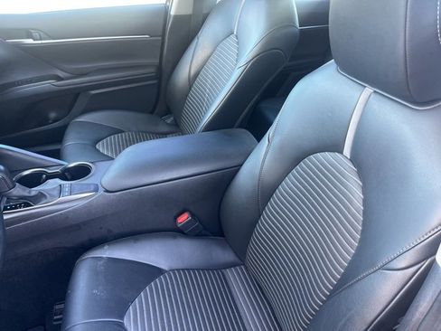 Used 2024 Toyota Camry SE image 8