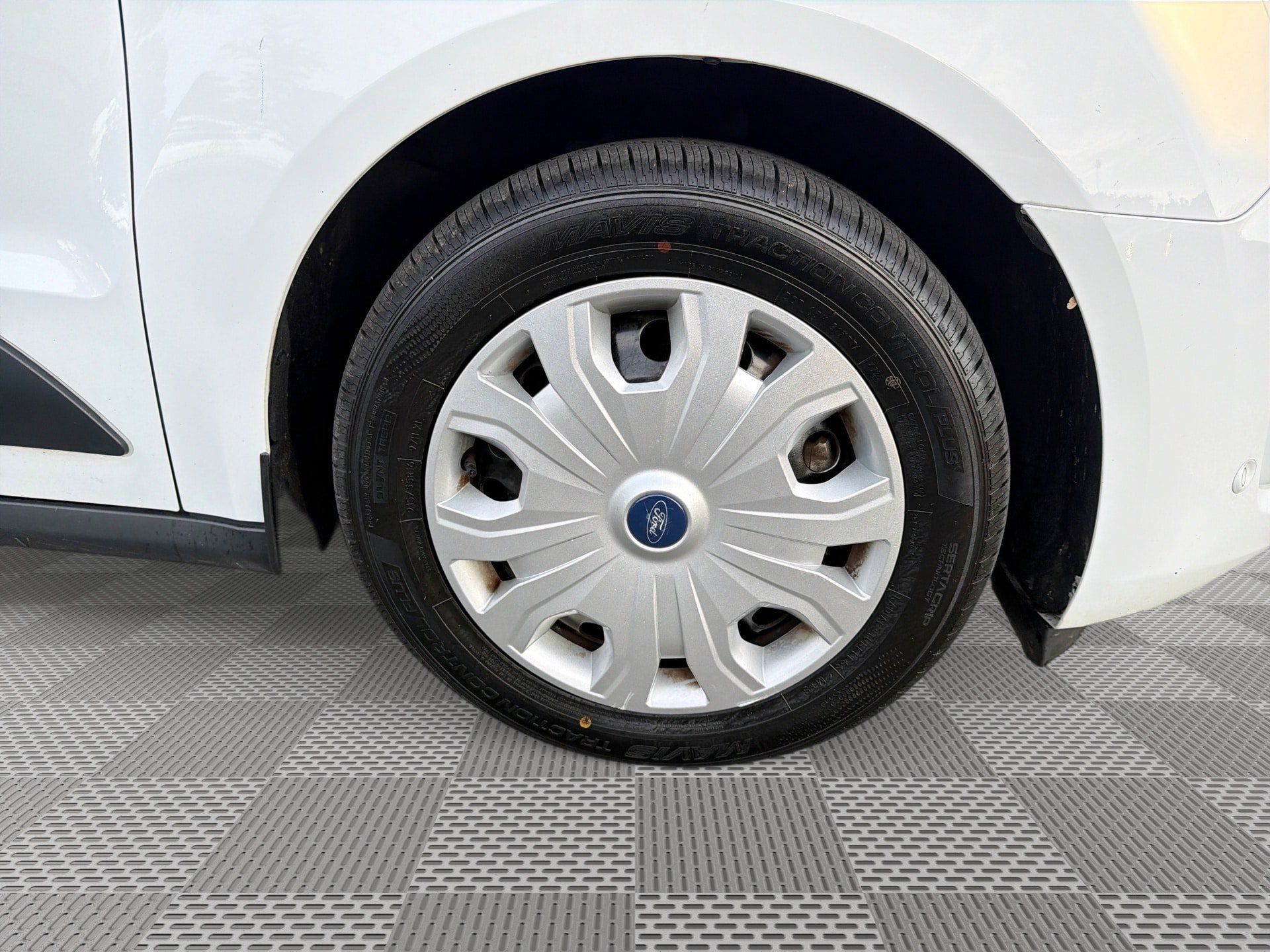 Used 2020 Ford Transit Connect XLT FWD image 31