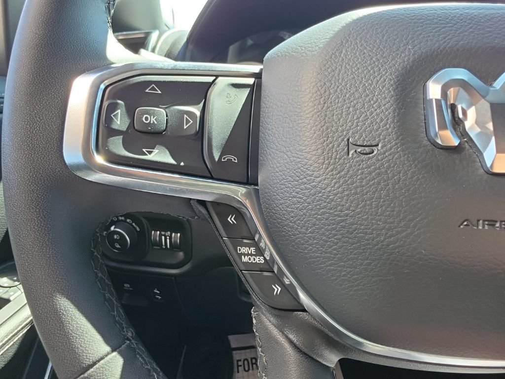Used 2026 RAM 1500 Laramie AWD/4WD image 23