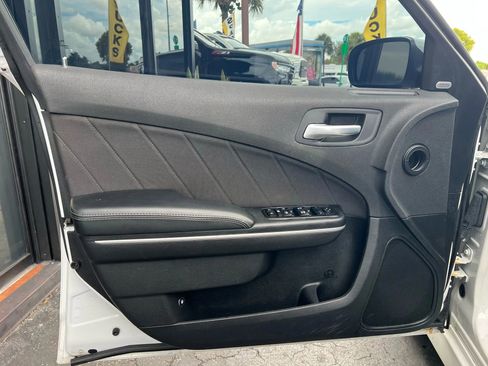 Used 2019 Dodge Charger Scat Pack image 10