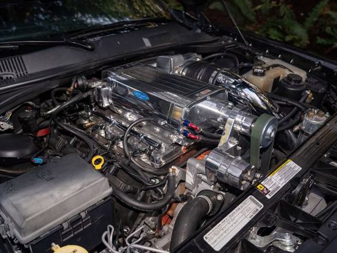 Used 2010 Dodge Challenger SRT8 image 7