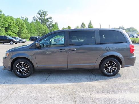 Used 2019 Dodge Grand Caravan GT FWD image 12