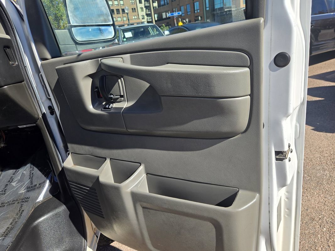 Used 2015 Chevrolet Express 3500 LT w/ LT Preferred Equipment Group RWD image 22