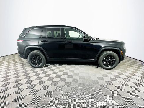 New 2026 Jeep Grand Cherokee Altitude AWD/4WD image 11