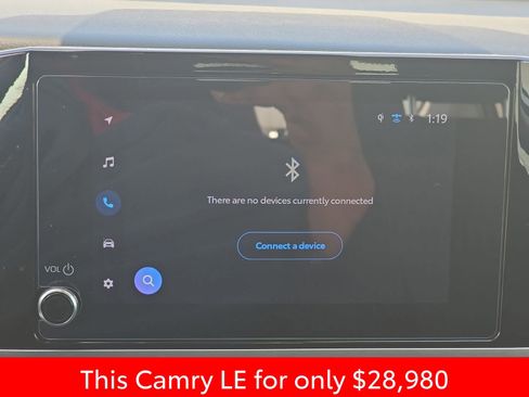 Used 2025 Toyota Camry LE w/ Convenience Package image 27