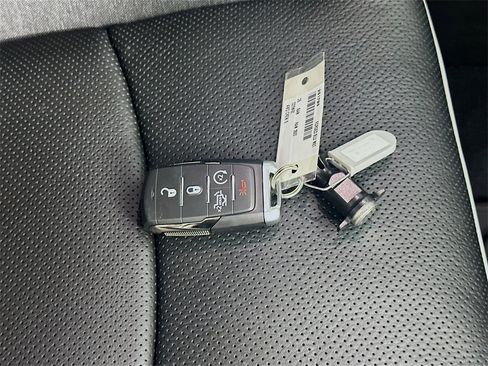 New 2025 RAM 3500 Limited image 20