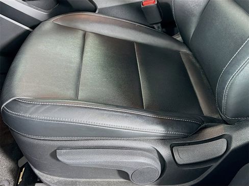 Used 2023 Kia Telluride LX image 10