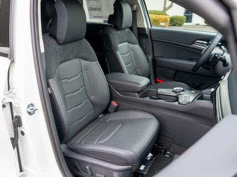 New 2026 Kia Sportage SX Prestige AWD/4WD image 9