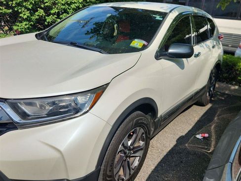 Used 2018 Honda CR-V LX image 1