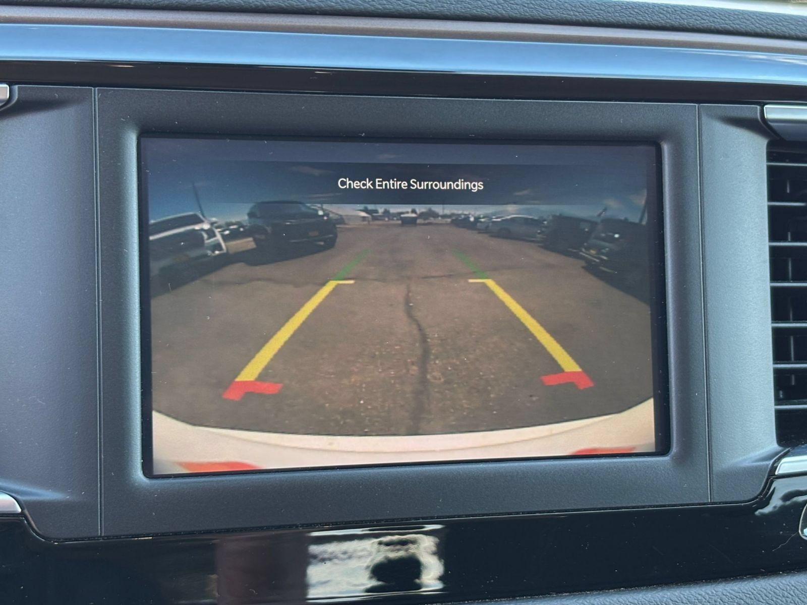 Used 2023 Chrysler Voyager LX FWD image 25