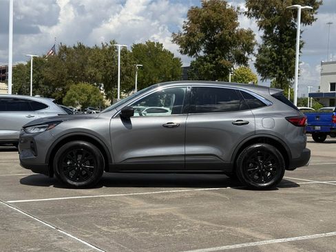 Used 2023 Ford Escape Active image 3