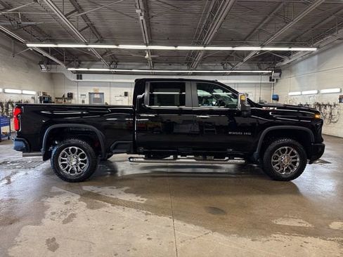 New 2026 Chevrolet Silverado 2500 LT w/ Z71 Chrome Sport Edition AWD/4WD image 7