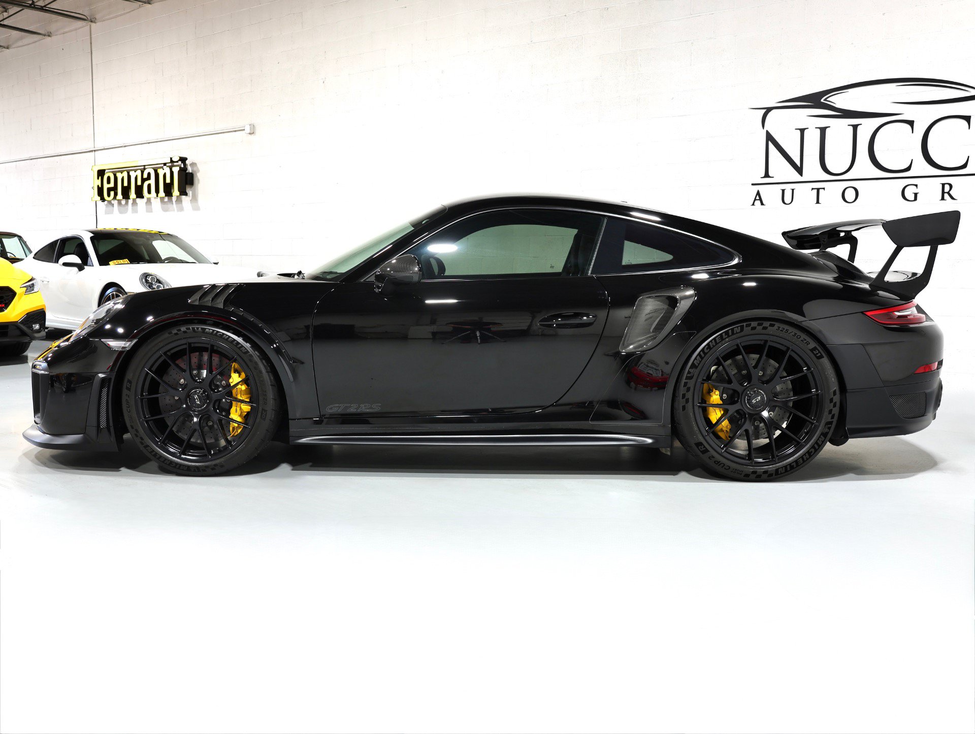 Used 2018 Porsche 911 GT2 RS RWD image 6