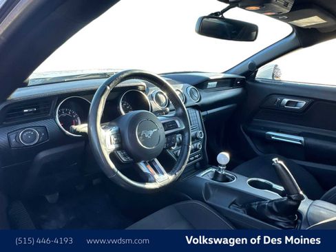 Used 2018 Ford Mustang Coupe image 2