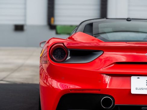 Used 2017 Ferrari 488 GTB image 19