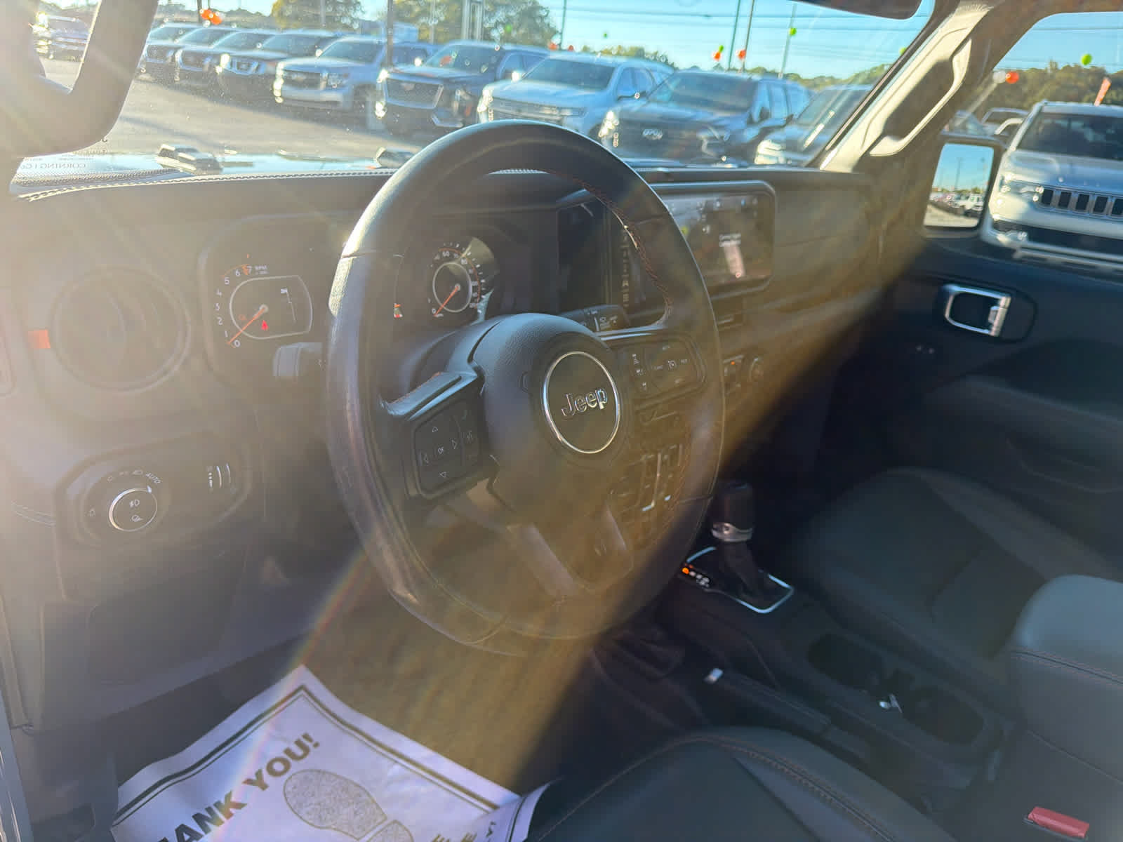 Used 2024 Jeep Gladiator Mojave AWD/4WD image 13