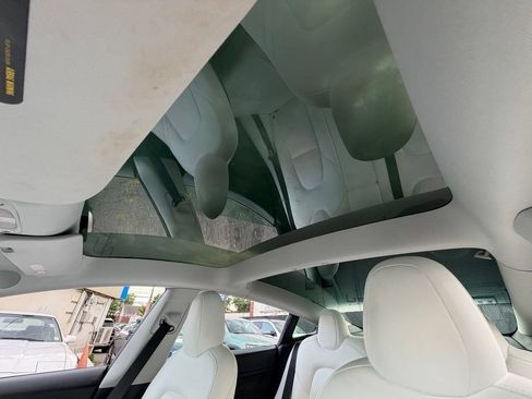 Used 2022 Tesla Model 3 RWD image 19