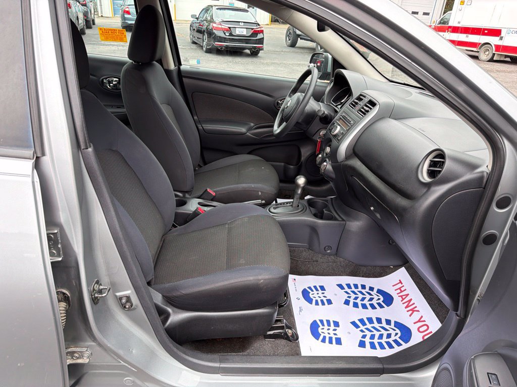 Used 2012 Nissan Versa FWD image 14