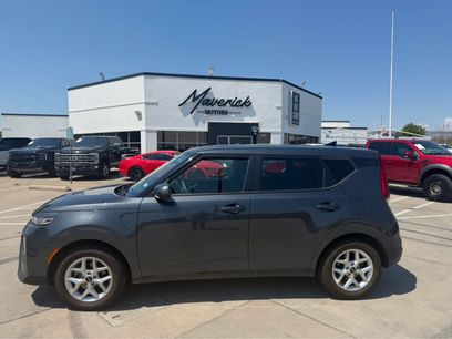 Used 2022 Kia Soul LX w/ Technology Package