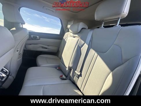 Used 2021 Kia Sorento S w/ Panoramic Sunroof Package image 25