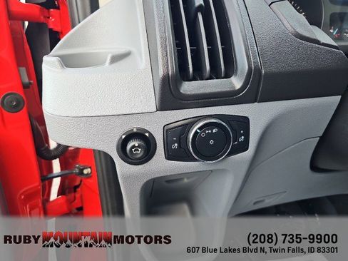 Used 2017 Ford Transit 150 XL image 12