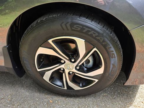 Used 2016 Honda Accord LX image 10