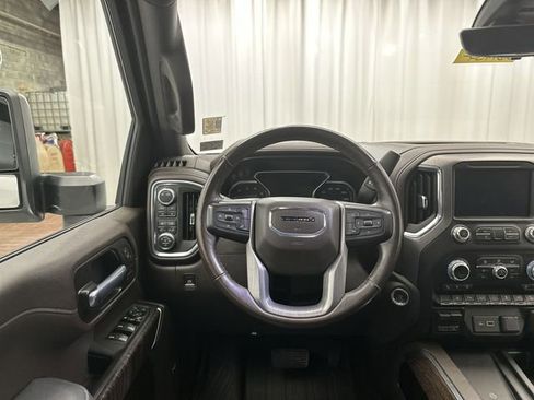 Used 2021 GMC Sierra 2500 Denali w/ Denali Ultimate Package image 15