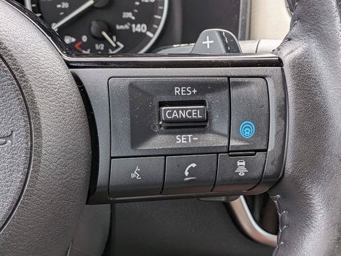 Used 2023 Nissan Rogue SL FWD image 20