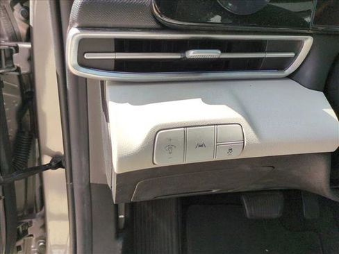 Used 2021 Hyundai Elantra Limited w/ Cargo Package FWD image 13
