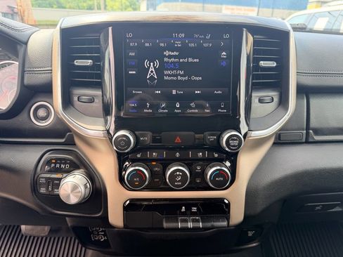 Used 2019 RAM 1500 Laramie AWD/4WD image 21