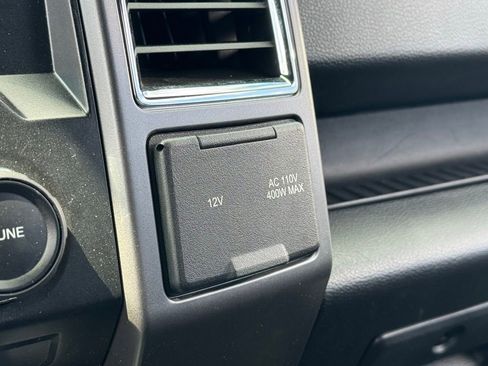 Used 2016 Ford F150 XLT w/ Equipment Group 302A Luxury AWD/4WD image 14