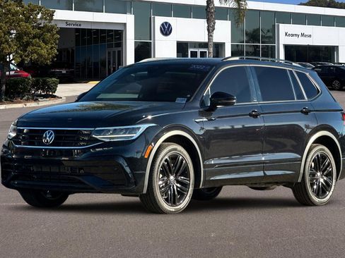 Used 2022 Volkswagen Tiguan SE R-Line image 8