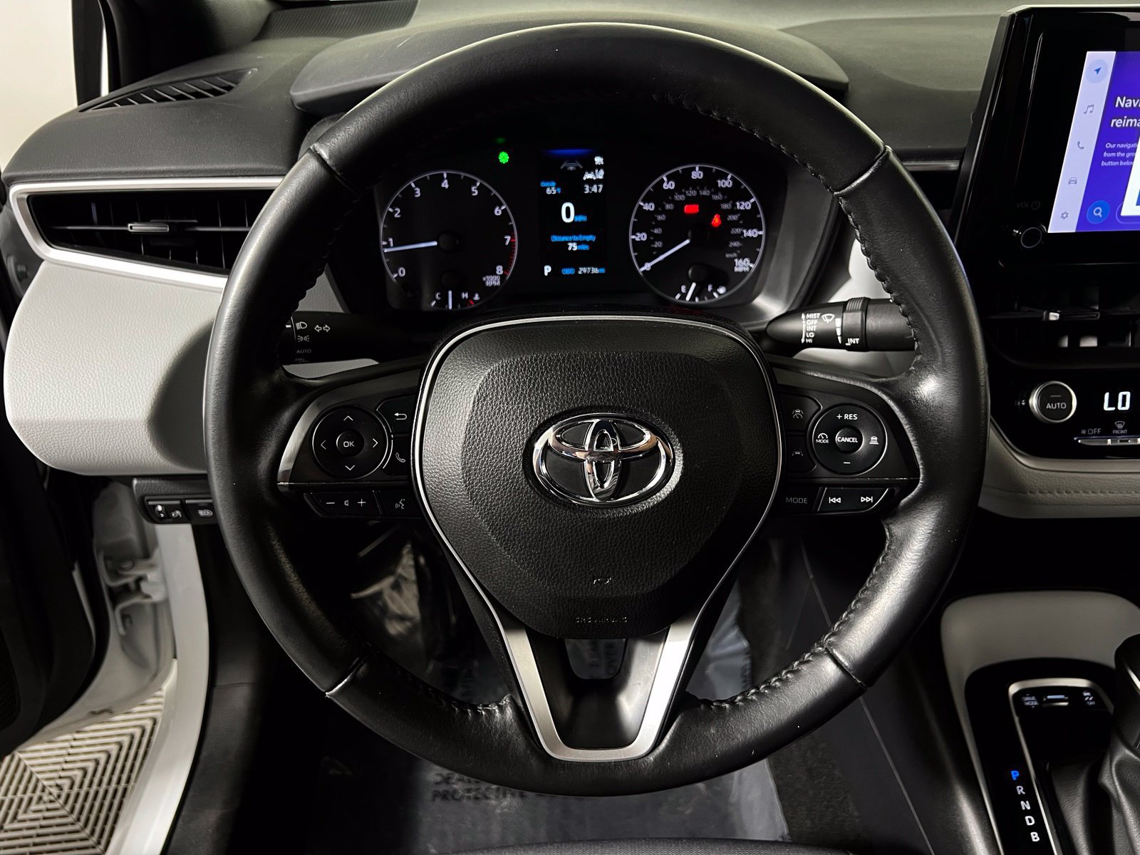 Certified 2024 Toyota Corolla SE FWD image 14