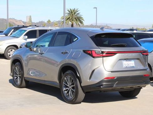 Certified 2025 Lexus NX 250 AWD w/ Accessory Package (2T) image 19